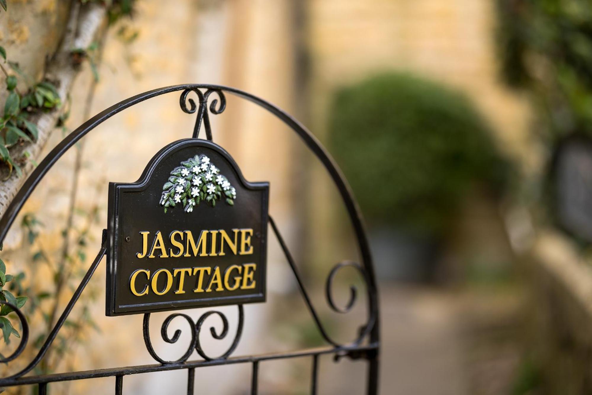 Bourton Scandi Chic Authentic Cottage Exterior foto